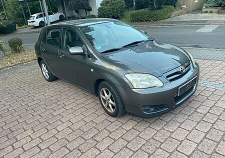 Toyota Corolla 1.6 -