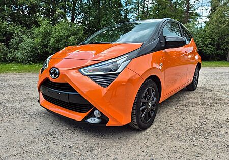 Toyota Aygo (X) Aygo (X) 1,0-l-VVT-i X-Cite