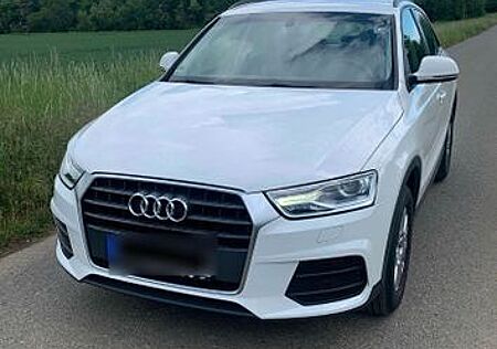 Audi Q3 2.0 TDI -