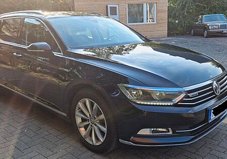 VW Passat Variant Volkswagen /HIGHLINE/DSG/VIRTUELL/TOTWINKEL