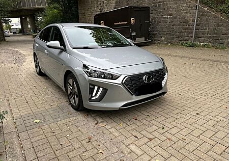 Hyundai Ioniq 1.6l GDi Benzin - HYBRID