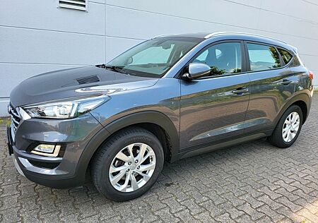 Hyundai Tucson 1.6d Style 2WD,LED,Navi,Kamera,Sound,PDC