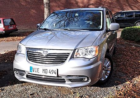 Lancia Voyager gebraucht kaufen Lancia Voyager 2.8 MultiJet 16v Silver Automatik Silver