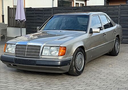 Mercedes-Benz 230 230E *Automatik*Schiebedach*1.Hand*