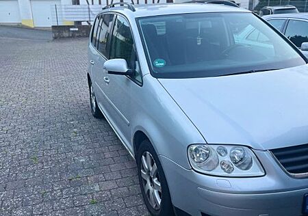 VW Touran Volkswagen 1.9 TDI 77kW Conceptline Conceptline