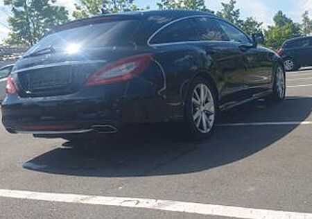 Mercedes-Benz CLS 220 Shooting Brake BlueTEC Shoot...