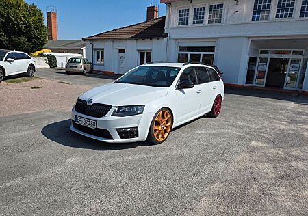 Skoda Octavia 2.0 TSI DSG Green tec RS Combi RS