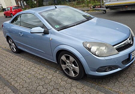 Opel Astra 1.6 Cabrio 85kW