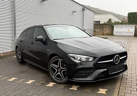 Mercedes-Benz CLA Shooting Brake CLA 220d SB+AMG+LED+AHK+NAVI+8-fach+1*Hd.
