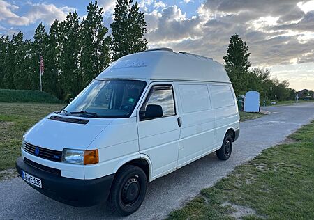 VW T4 Volkswagen 2,5TDI Hochraum ausgebaut!