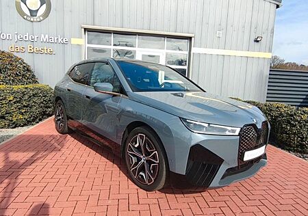 BMW iX 40 xDrive Sport*DAB*PANO*KLIMA*AHK*