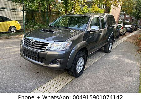 Toyota Hilux 2.5 D 1,5-cab 4x4  AHK Klima mD135