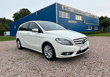 Mercedes-Benz B 180 B -Klasse +Kamera+Sitz+Navi+Bluetooth