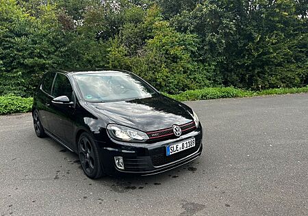 VW Golf Volkswagen 2.0 TSI GTI GTI