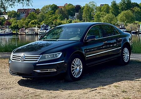 VW Phaeton Volkswagen 3.0 V6 TDI 4MOTION Tiptronic 5-Sitzer -