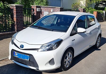 Toyota Yaris 1,33-l-Dual-VVT-i Multidrive S Club Club
