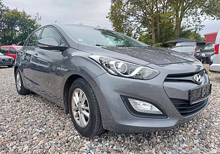 Hyundai i30 Trend/Automatik/2-Hand/Tüv-Neu