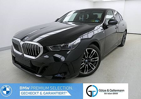 BMW 520i M Sport //Standheizung Pano HeadUp