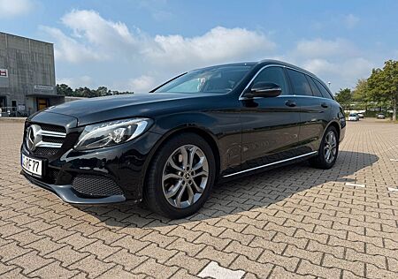 Mercedes-Benz 220 C d T-Modell Avantgarde | LED | Distronic