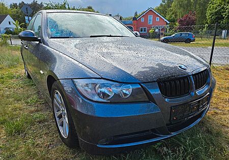 BMW 320i -Klima, Bremsen NEU! Allwettereifen