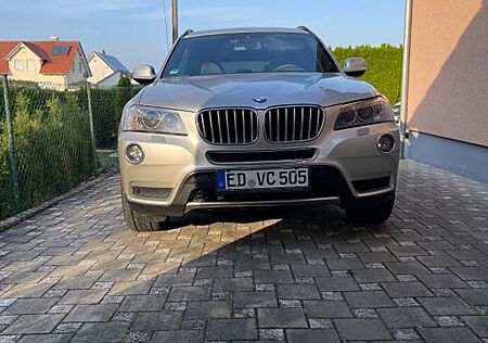 BMW X3 xDrive30d - Top/ Voll/ Panorama /Head Up