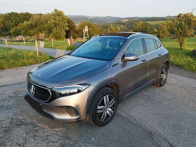 Mercedes-Benz EQA 300 4MATIC -