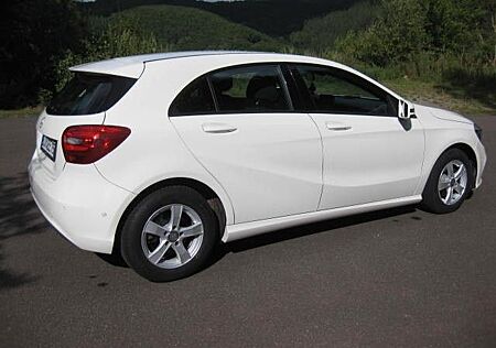 Mercedes-Benz A 180 -