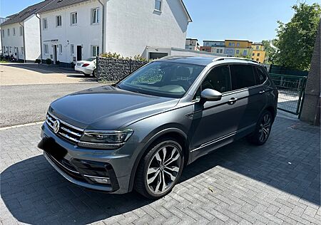 VW Tiguan Allspace Volkswagen 2.0 TDI R Line High. Pano Standh