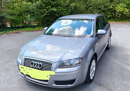 Audi A3 1.6 tiptronic Ambiente Sportback Ambiente