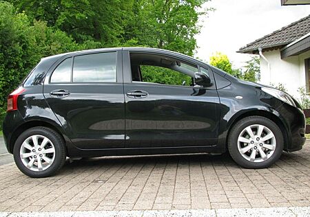 Toyota Yaris 1.3 VVT-i Team