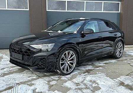 Audi Q8 SUV 55 TFSIe qu. S-line MASSAGE PANO AHK