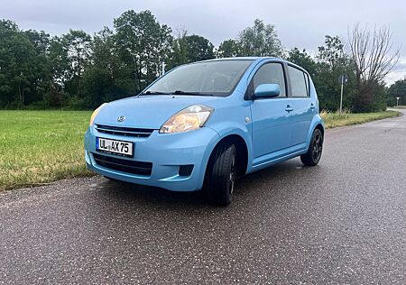 Daihatsu Sirion 1.0 - Klima - 5l/100km  -TÜV 7/2027
