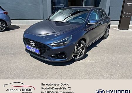 Hyundai i30 Fastback MY25 140PS 6MT Style NAVI CAM Sitzh