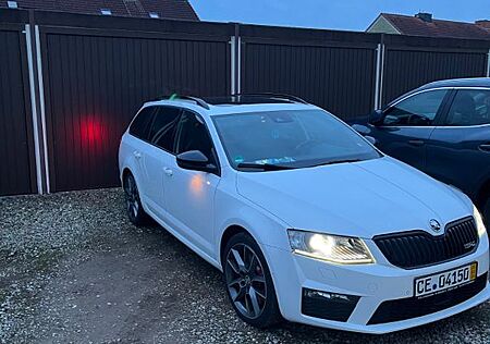 Skoda Octavia 2.0 TDI DSG RS Combi RS