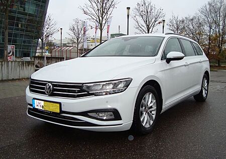 VW Passat Variant Volkswagen Business 2.0TDI DSG LED AHK ACC