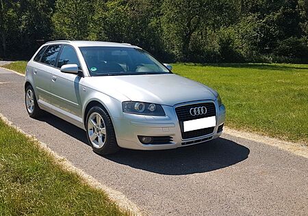 Audi A3 1.6 Ambiente Sportback Ambiente TÜV NEU