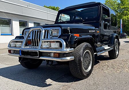 Jeep Wrangler 4.0 Broadway TOP-Zustand, TÜV neu