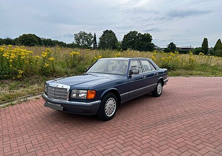 Mercedes-Benz S 260 260 SE - Nautikblaumetallic