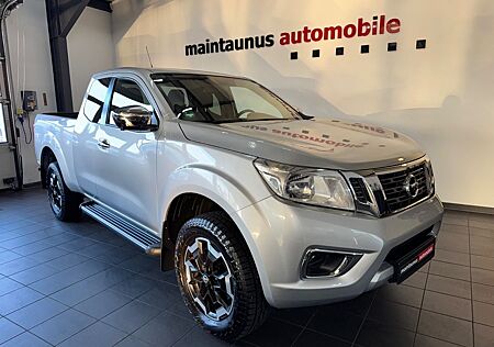 Nissan Navara NP300 Double Cab 4x4 *Standheizung+AHK*