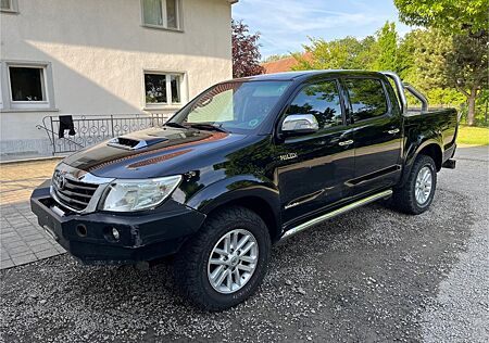 Toyota Hilux Double Cab Executive 4x4 Seilwinde