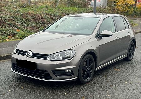 VW Golf Volkswagen 2.0 TDI BMT CUP R-Line 18 Zoll Navi PDC