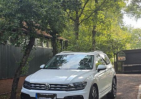 VW Tiguan Volkswagen R-line 2.0 TDI SCR 140kW DSG 4MOTION