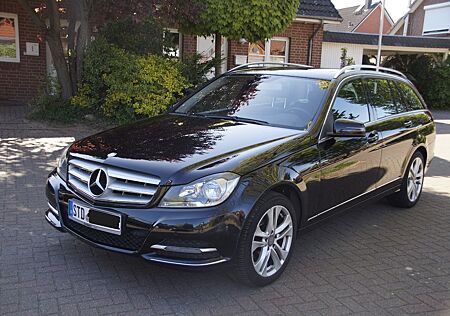 Mercedes-Benz C 180 T BlueEFFICIENCY -