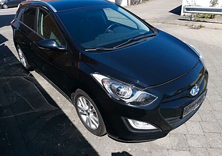 Hyundai i30 CW 1.6 CRDi 81kW Style Style