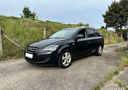 Kia Cee'd / Ceed Sporty Wagon 1.6 CRDi 115PS EX EX