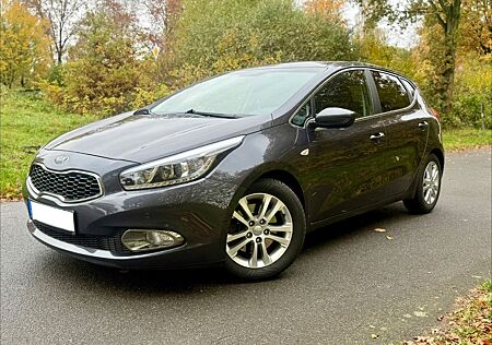 Kia Cee'd / Ceed 1.6 CRDi FIFA World Cup Edition...