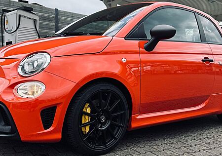 Abarth 695 1.4 T-Jet 16V Automatik -