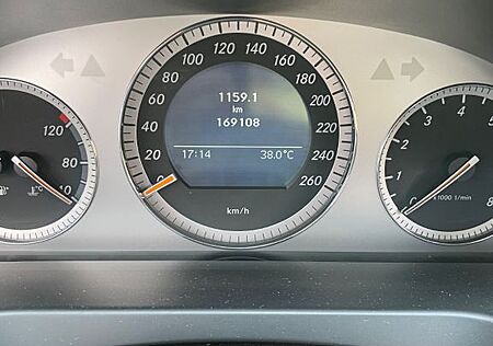 Mercedes-Benz C 180 K BlueEFFICIENCY AVANTGARDE AVANTGARDE