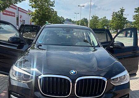 BMW X3 xDrive20d AT -