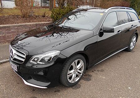 Mercedes-Benz E 250 BlueTEC 4MATIC T AVANTGARDE Autom. AVA...